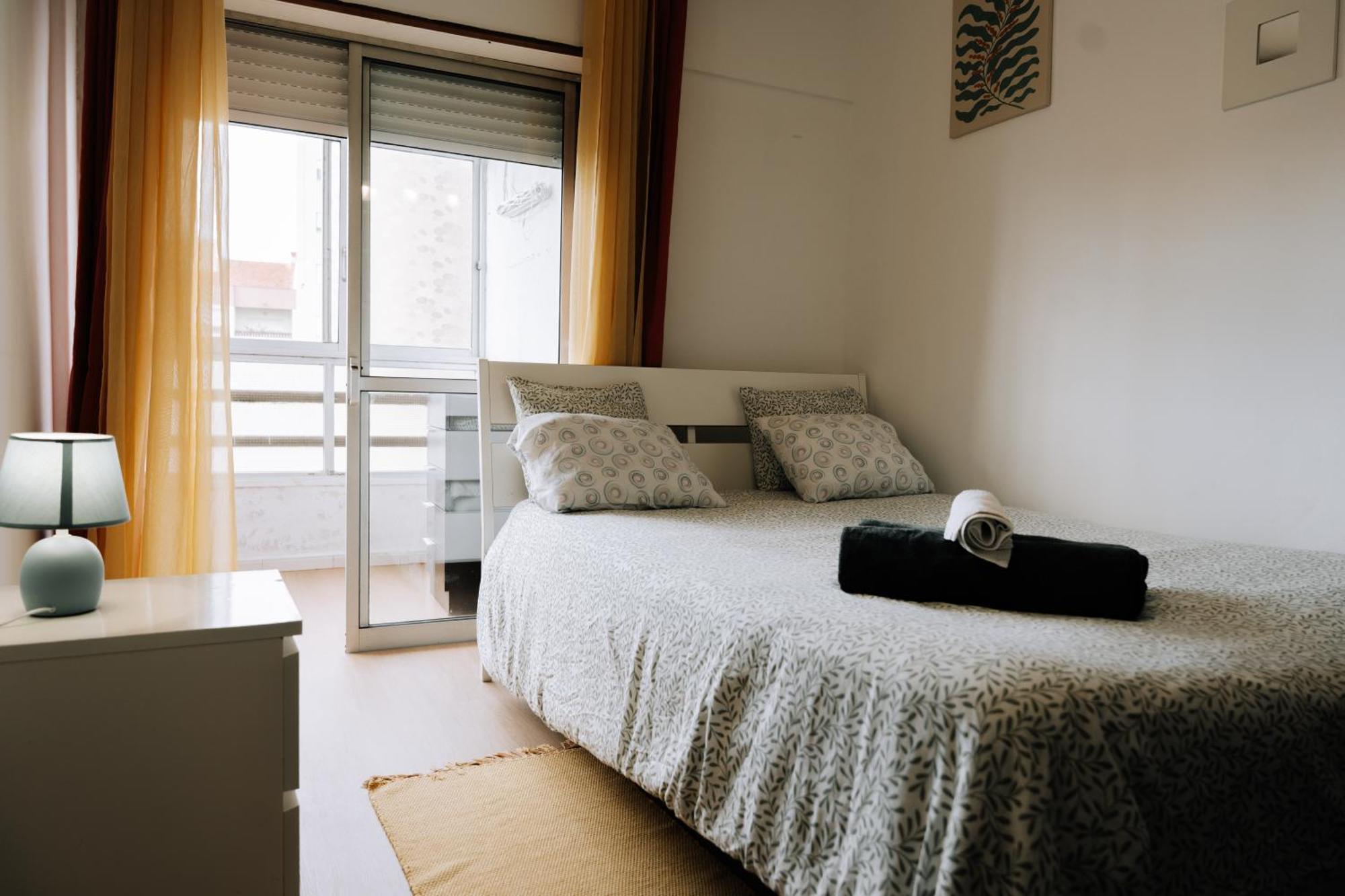 Family-Friendly And Cozy 3-Bedroom Accommodation In Lisbon Exterior photo